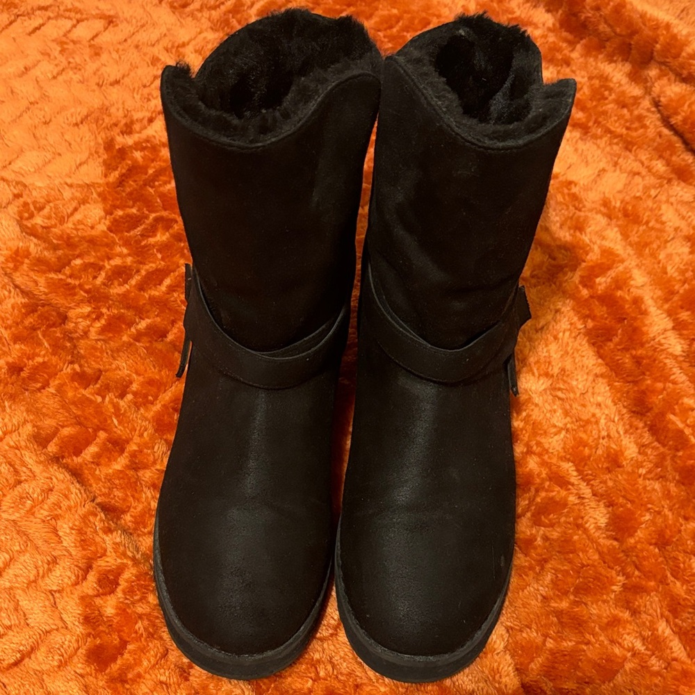 Skechers Women's Black Winter Boots